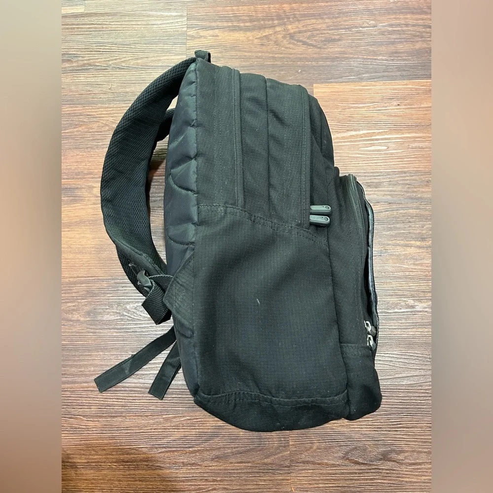 Samsonite‎ 2007 Classic 75202 Black Backpack Multiple Compartments